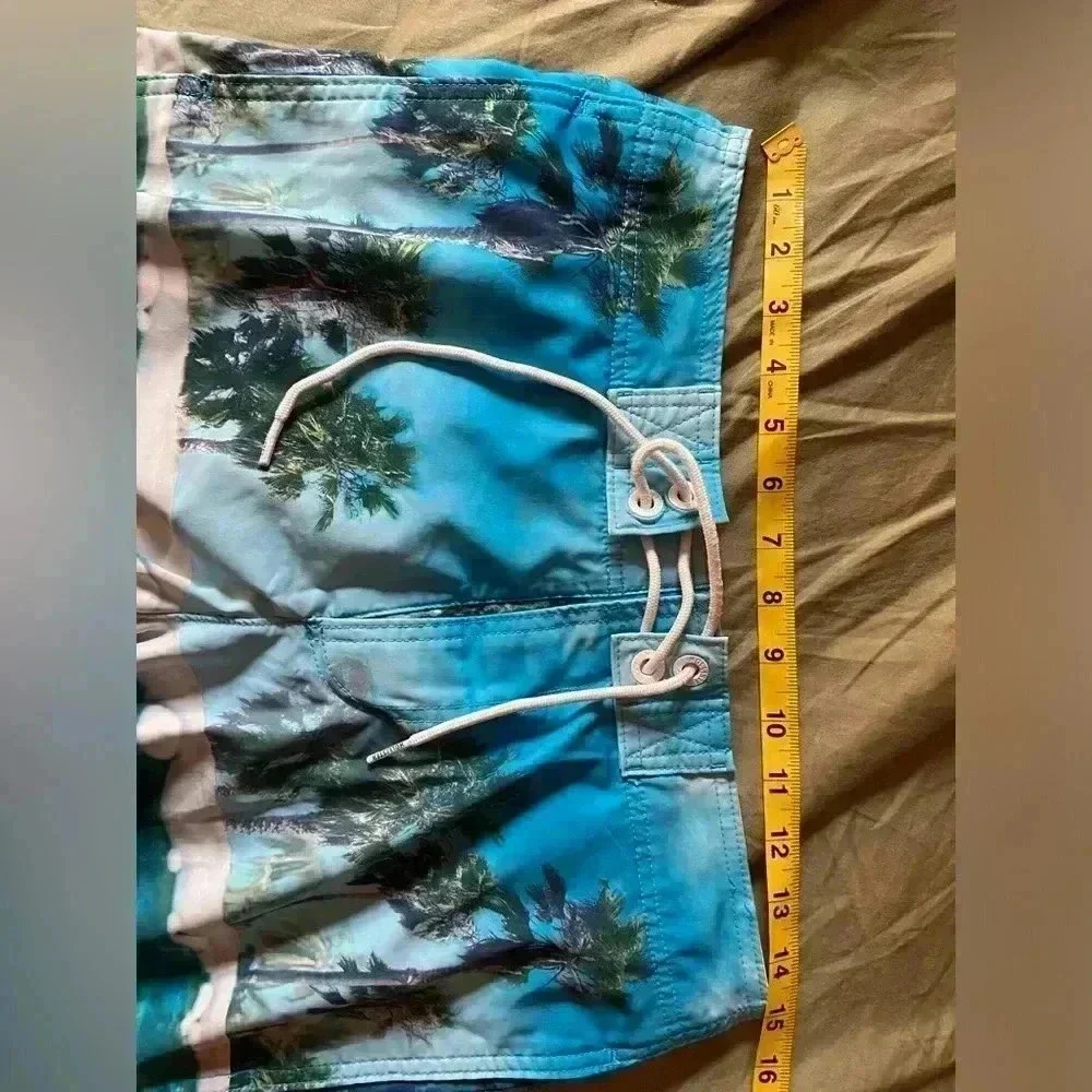 Hollister Men’s Size 28 Swim Trunks